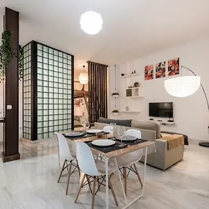 Apartment Design In The City Center, Malaga